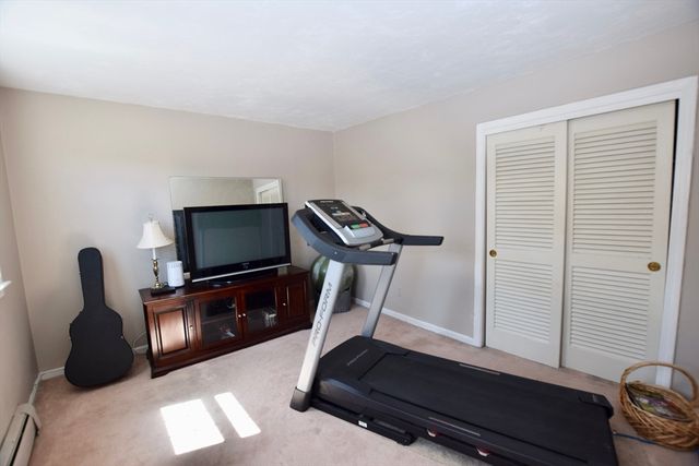 9 Hill Dale Rd, Plymouth, MA 02360