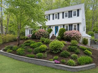 9 Hill Dale Rd, Plymouth, MA 02360