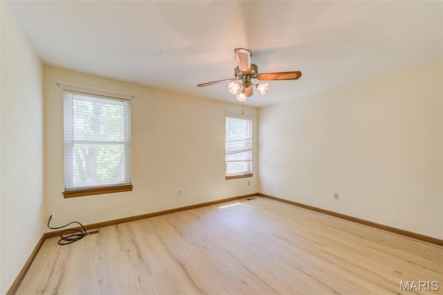 3115 Autumn Trace Drive, Maryland Heights, MO 63043