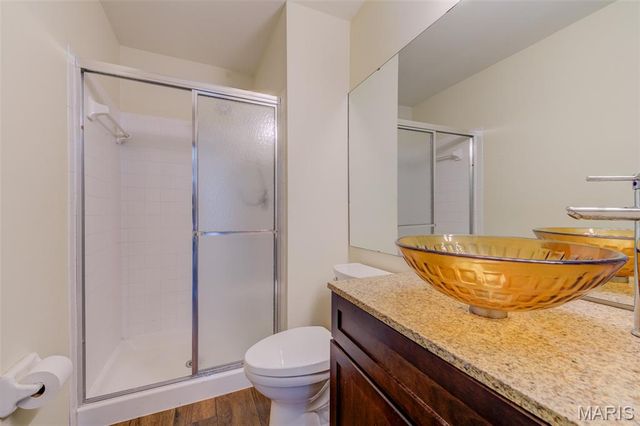 3115 Autumn Trace Drive, Maryland Heights, MO 63043