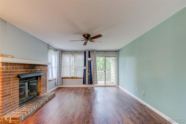 3115 Autumn Trace Drive, Maryland Heights, MO 63043