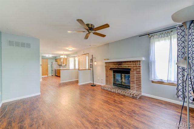 3115 Autumn Trace Drive, Maryland Heights, MO 63043
