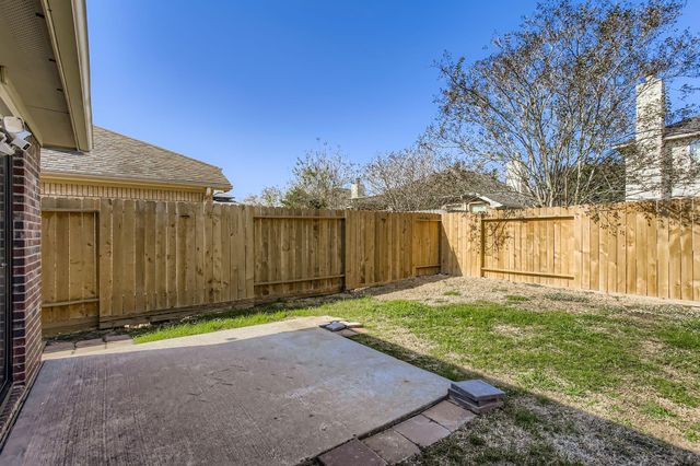 703 Elizabeth Street, Alvin, TX 77511