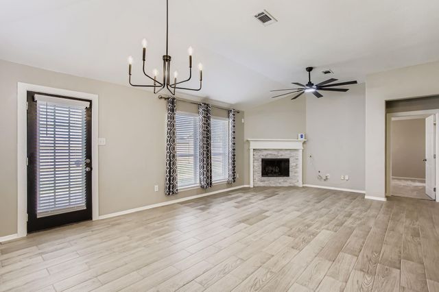 703 Elizabeth Street, Alvin, TX 77511