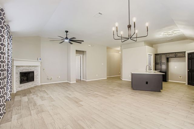 703 Elizabeth Street, Alvin, TX 77511