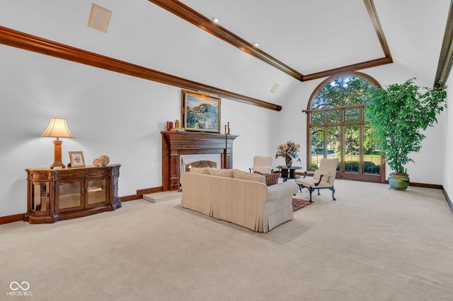 824 Wedgewood Lane, Carmel, IN 46033