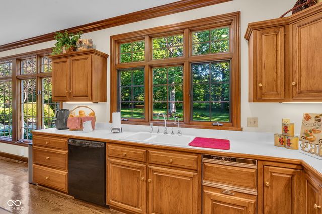 824 Wedgewood Lane, Carmel, IN 46033