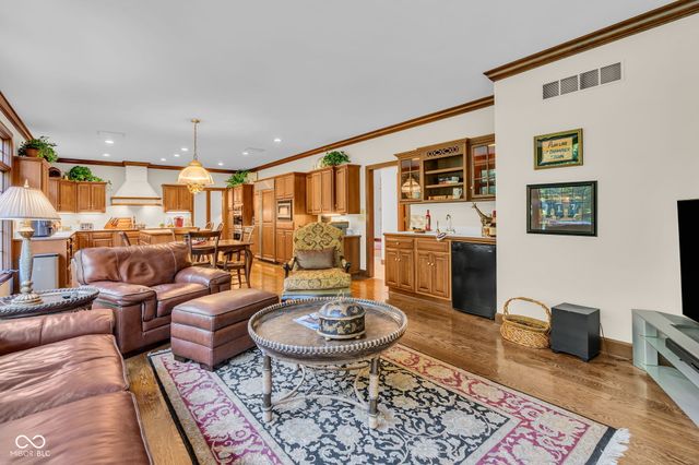 824 Wedgewood Lane, Carmel, IN 46033
