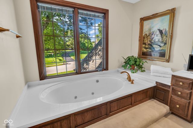 824 Wedgewood Lane, Carmel, IN 46033