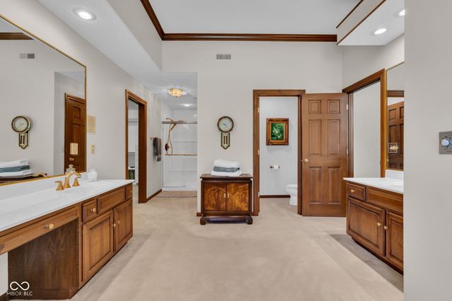 824 Wedgewood Lane, Carmel, IN 46033