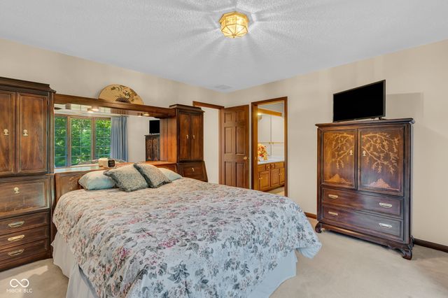 824 Wedgewood Lane, Carmel, IN 46033
