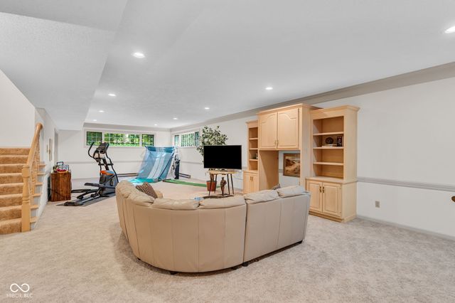 824 Wedgewood Lane, Carmel, IN 46033