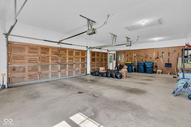 824 Wedgewood Lane, Carmel, IN 46033