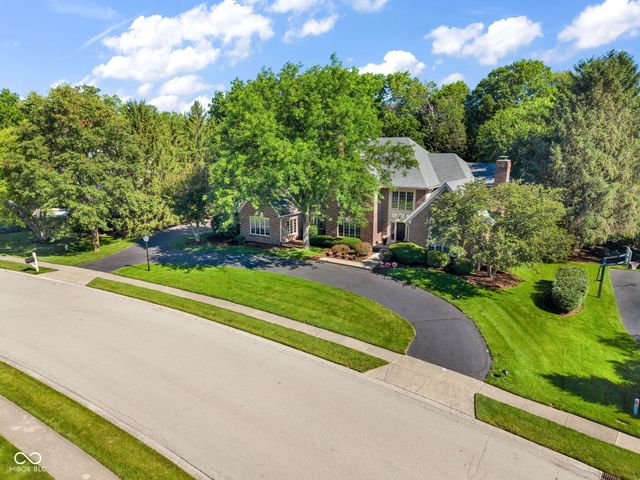 824 Wedgewood Lane, Carmel, IN 46033