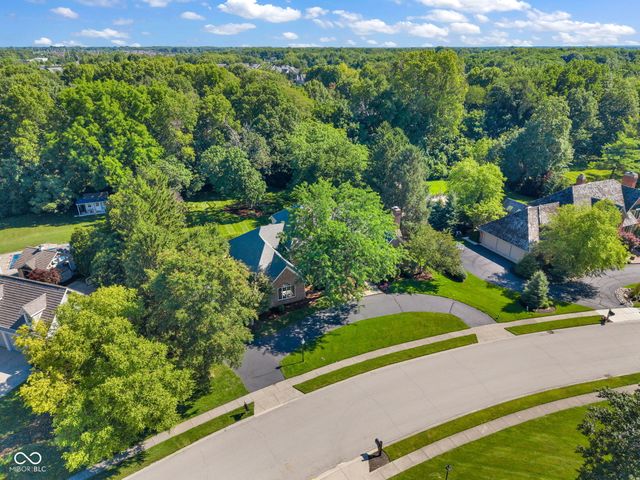 824 Wedgewood Lane, Carmel, IN 46033