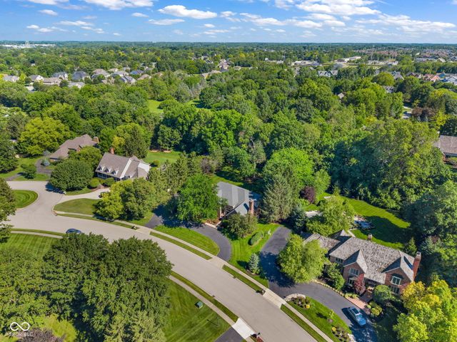 824 Wedgewood Lane, Carmel, IN 46033