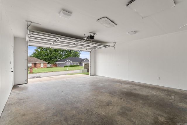 1312 High Meadow, Jacksonville, AR 72076