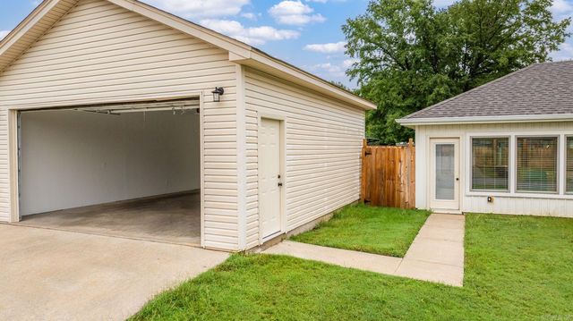 1312 High Meadow, Jacksonville, AR 72076