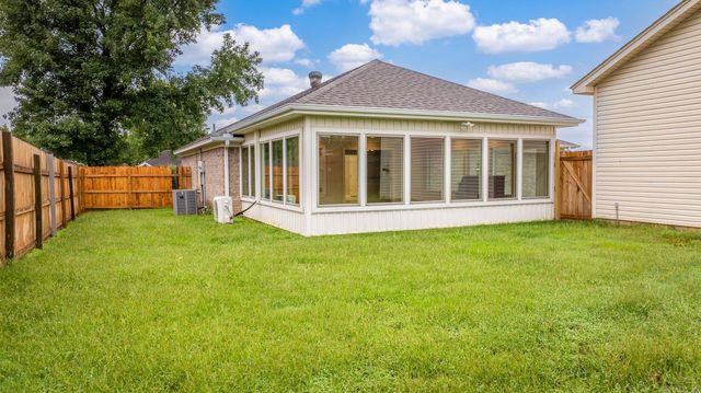 1312 High Meadow, Jacksonville, AR 72076
