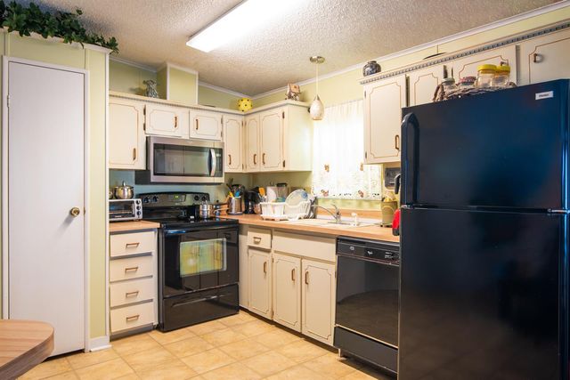 14 Jacaranda Lane, Port St. Lucie, FL 34952