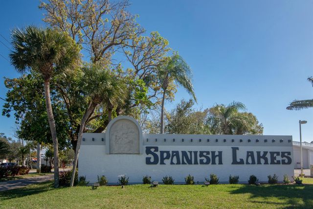 14 Jacaranda Lane, Port St. Lucie, FL 34952