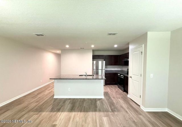 6468 SWEETBAY Lane 101, Jacksonville, FL 32244