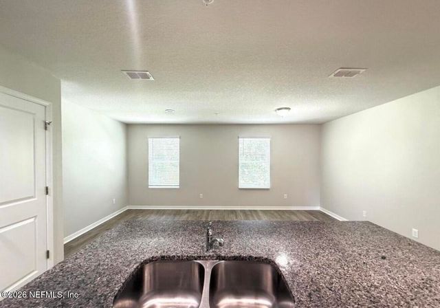 6468 SWEETBAY Lane 101, Jacksonville, FL 32244