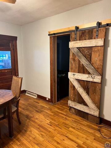 9335 NW 66th St, Silver Lake, KS 66539