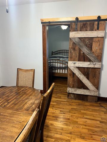 9335 NW 66th St, Silver Lake, KS 66539