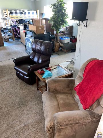 9335 NW 66th St, Silver Lake, KS 66539