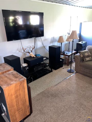 9335 NW 66th St, Silver Lake, KS 66539