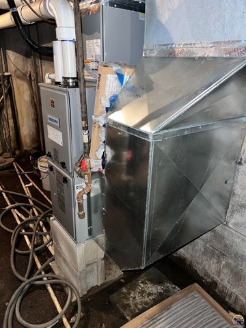 9335 NW 66th St, Silver Lake, KS 66539