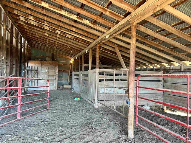 9335 NW 66th St, Silver Lake, KS 66539