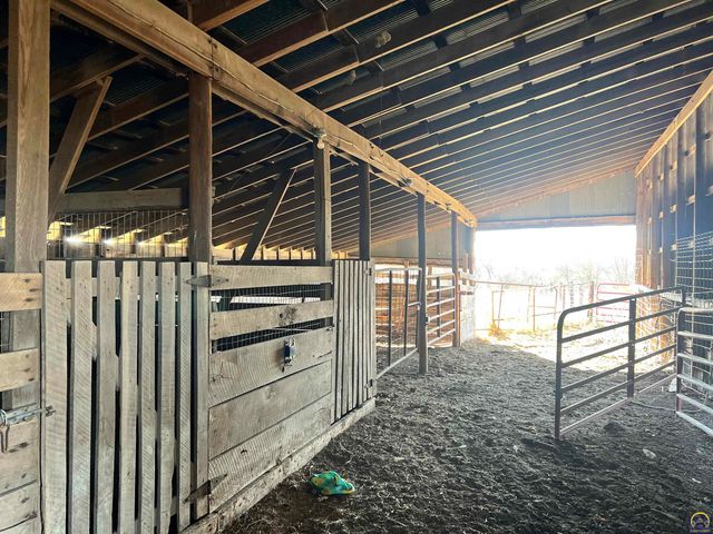 9335 NW 66th St, Silver Lake, KS 66539