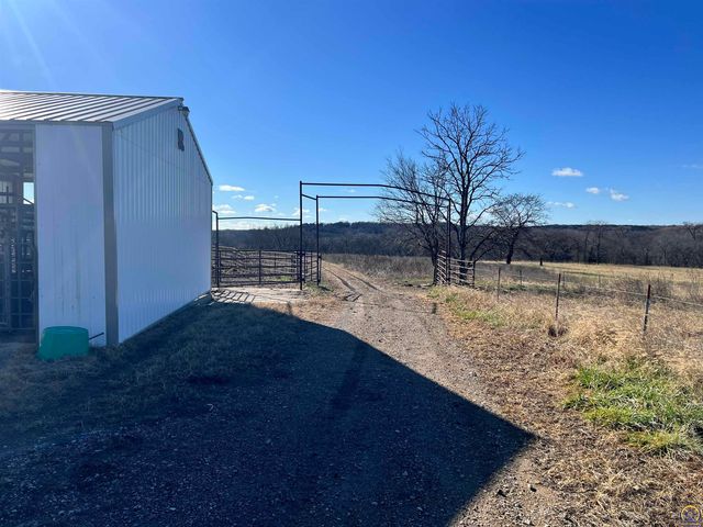 9335 NW 66th St, Silver Lake, KS 66539