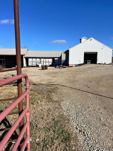 9335 NW 66th St, Silver Lake, KS 66539