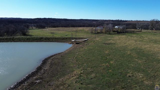 9335 NW 66th St, Silver Lake, KS 66539