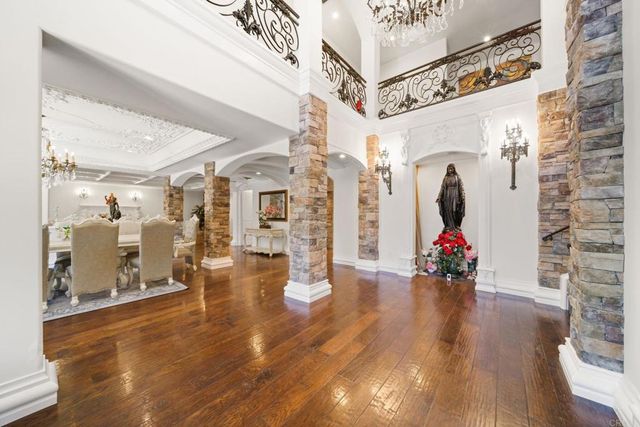 11947 IREDELL STREET, Studio City, CA 91604