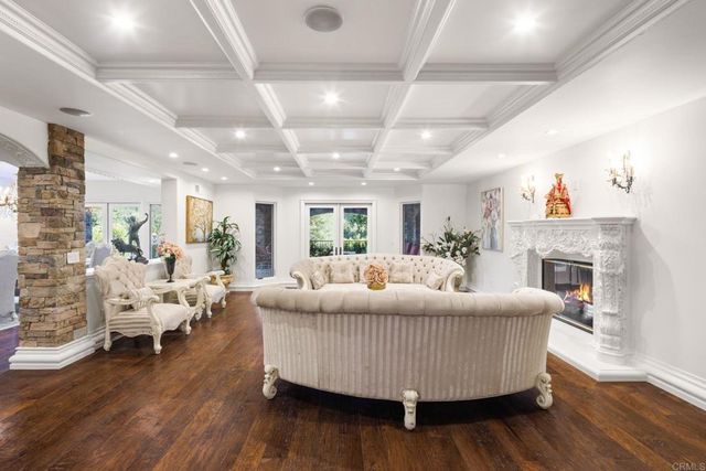 11947 IREDELL STREET, Studio City, CA 91604