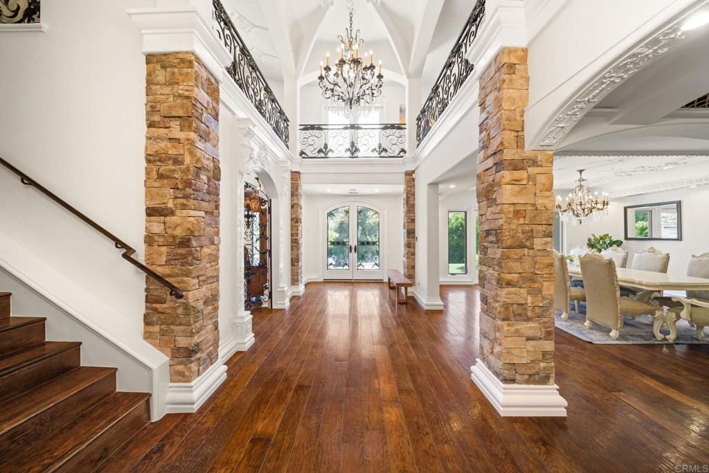 Image 14 of property listing at 11947 IREDELL STREET, Studio City, CA 91604