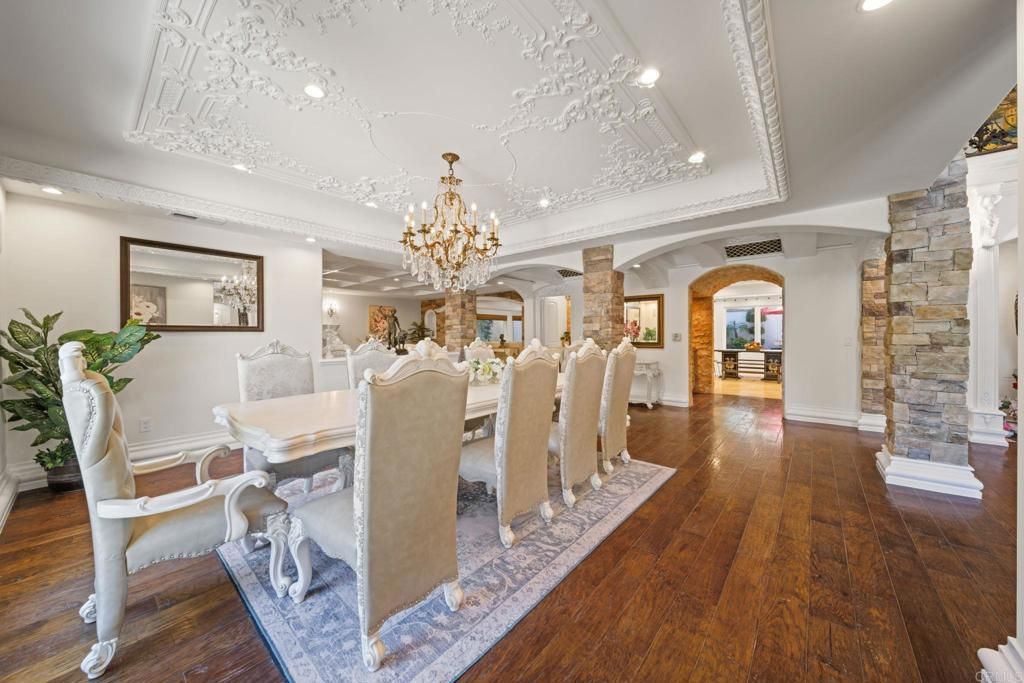 Image 23 of property listing at 11947 IREDELL STREET, Studio City, CA 91604