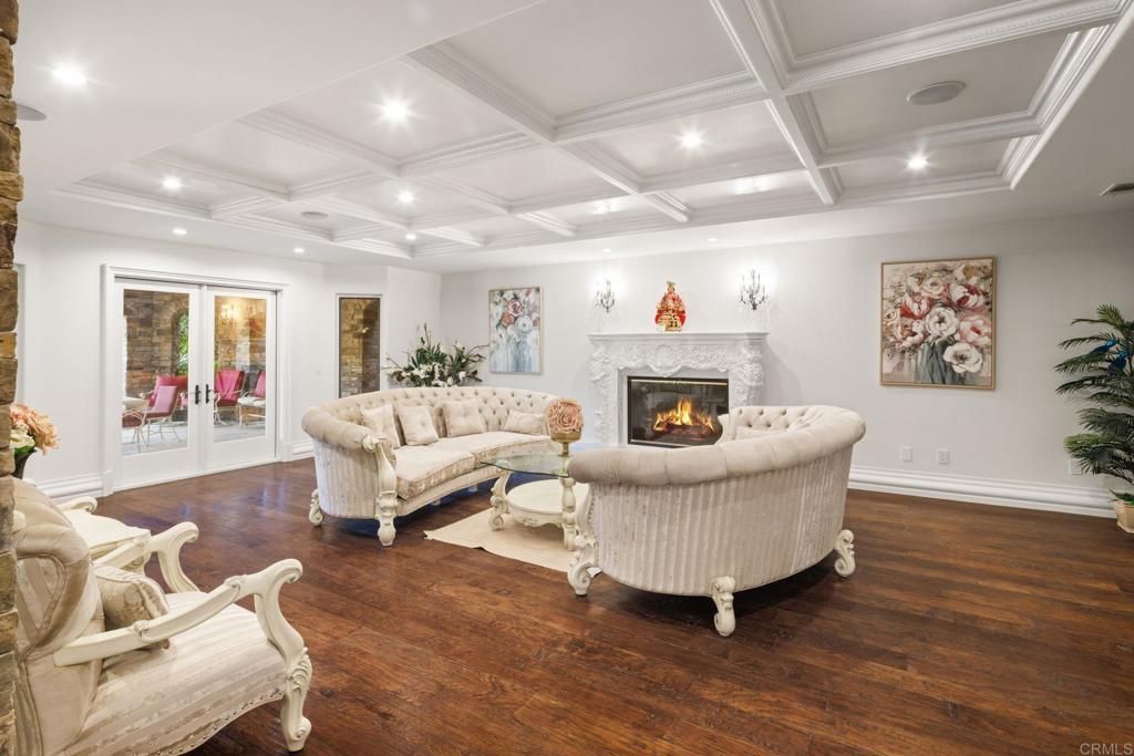 Image 25 of property listing at 11947 IREDELL STREET, Studio City, CA 91604