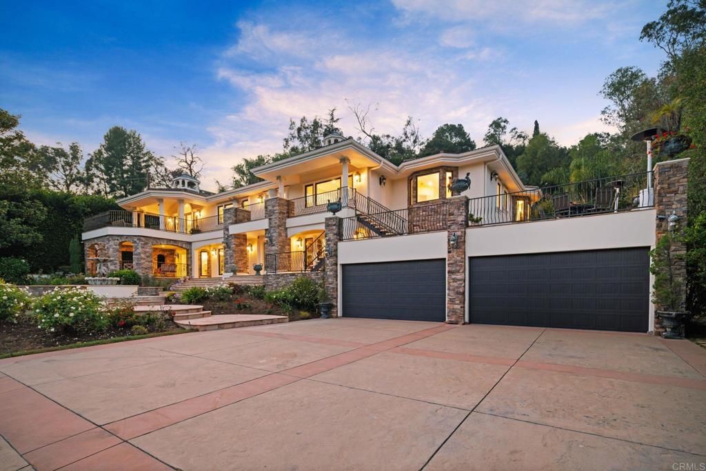 Image 4 of property listing at 11947 IREDELL STREET, Studio City, CA 91604
