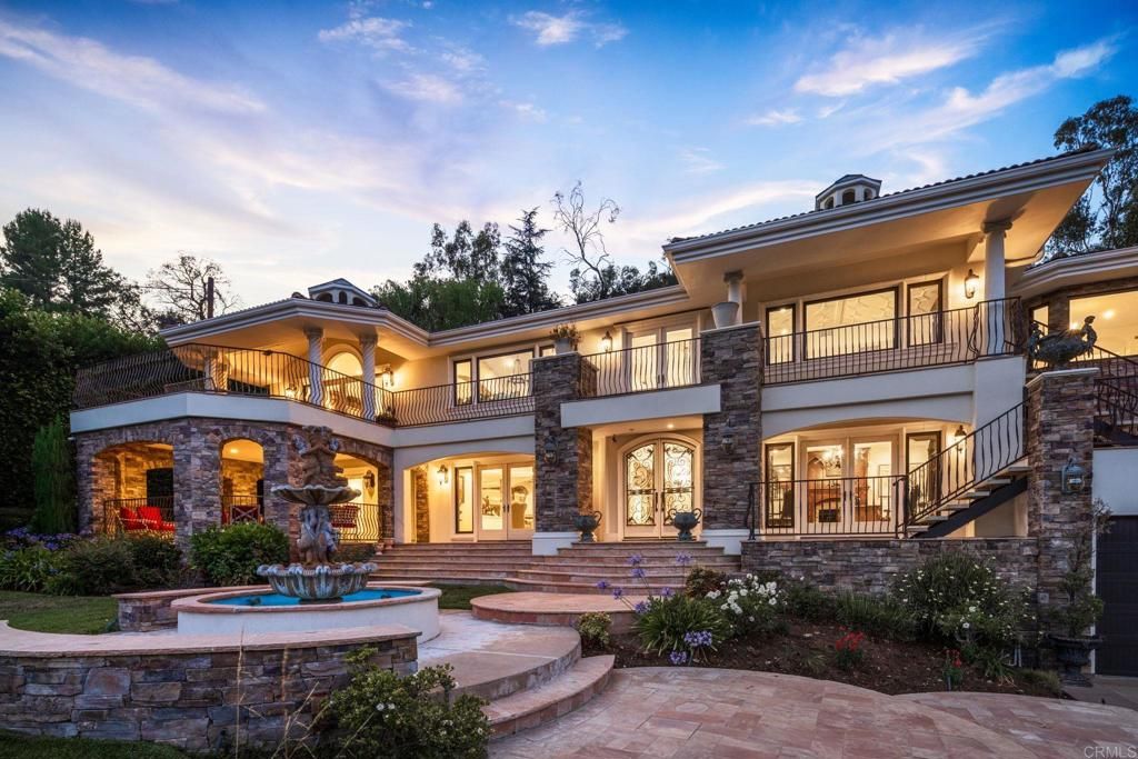 Image 5 of property listing at 11947 IREDELL STREET, Studio City, CA 91604