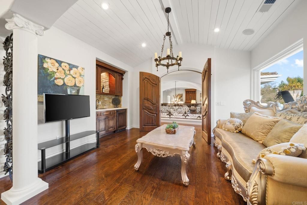 Image 54 of property listing at 11947 IREDELL STREET, Studio City, CA 91604