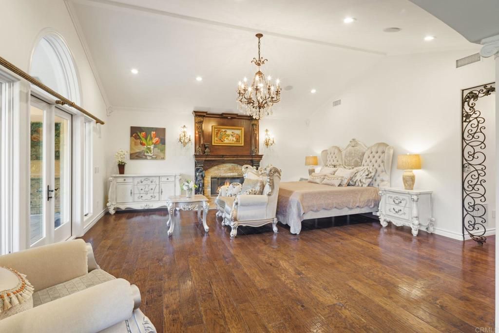Image 55 of property listing at 11947 IREDELL STREET, Studio City, CA 91604