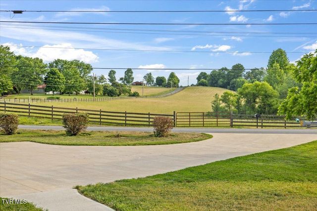375 Middle Creek Road, Afton, TN 37616