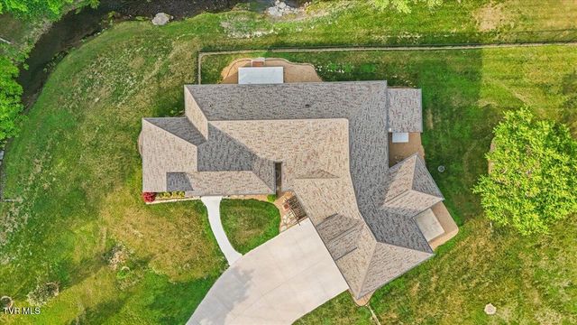375 Middle Creek Road, Afton, TN 37616
