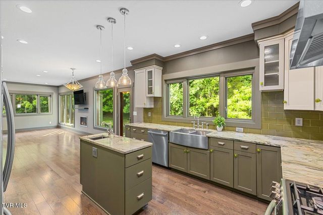 375 Middle Creek Road, Afton, TN 37616
