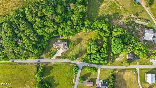 375 Middle Creek Road, Afton, TN 37616